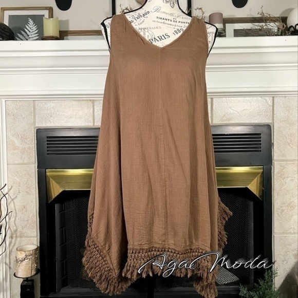 Umgee Gauze Diamond Shape Tunic in Cocoa - Picture 2 of 16